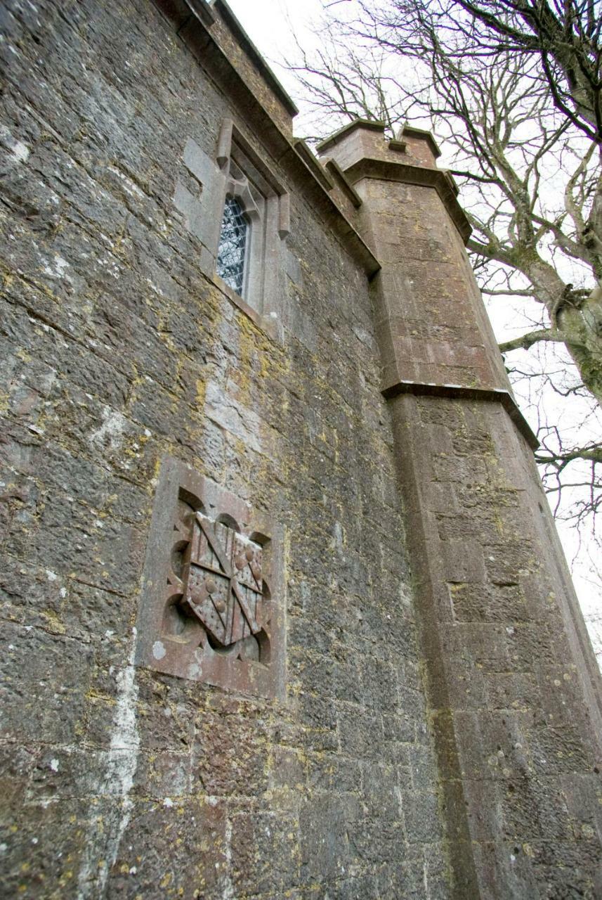 הוילה Castletownroche Anne'S Grove Miniature Castle מראה חיצוני תמונה
